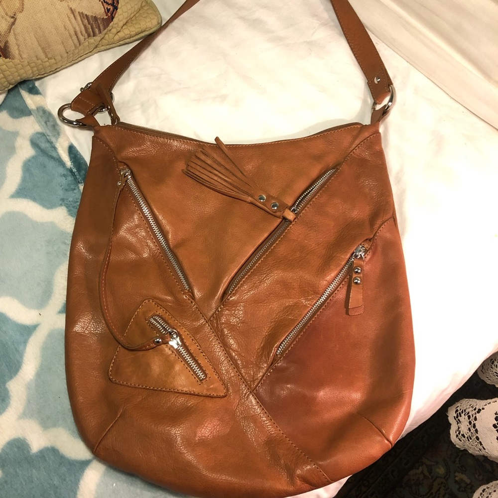 Stylish caramel Leather Shoulder/crossbody  Bag made in Italy “The Trend”